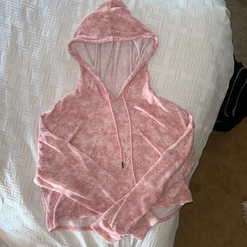 cropped hoodie